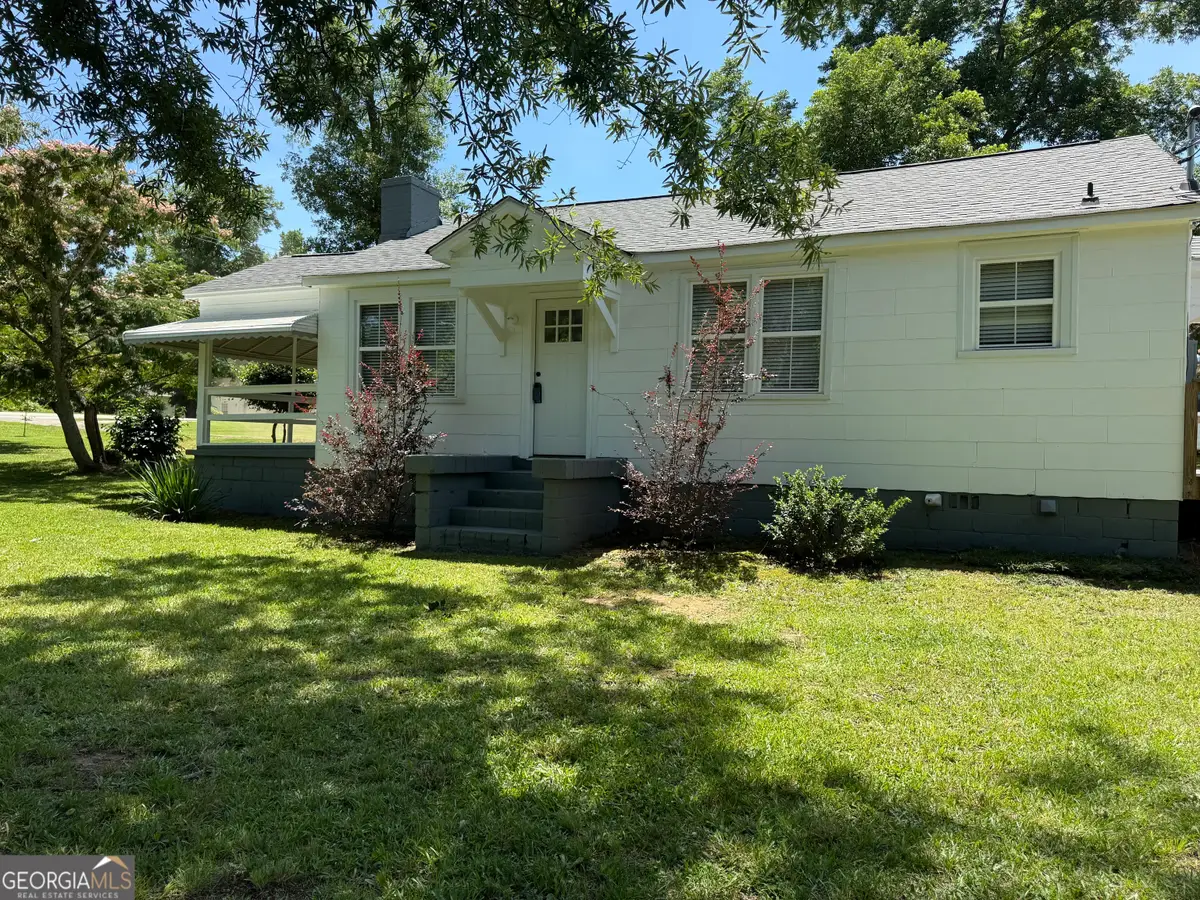 1511 W Poplar Street, Griffin, GA 30224 - #1