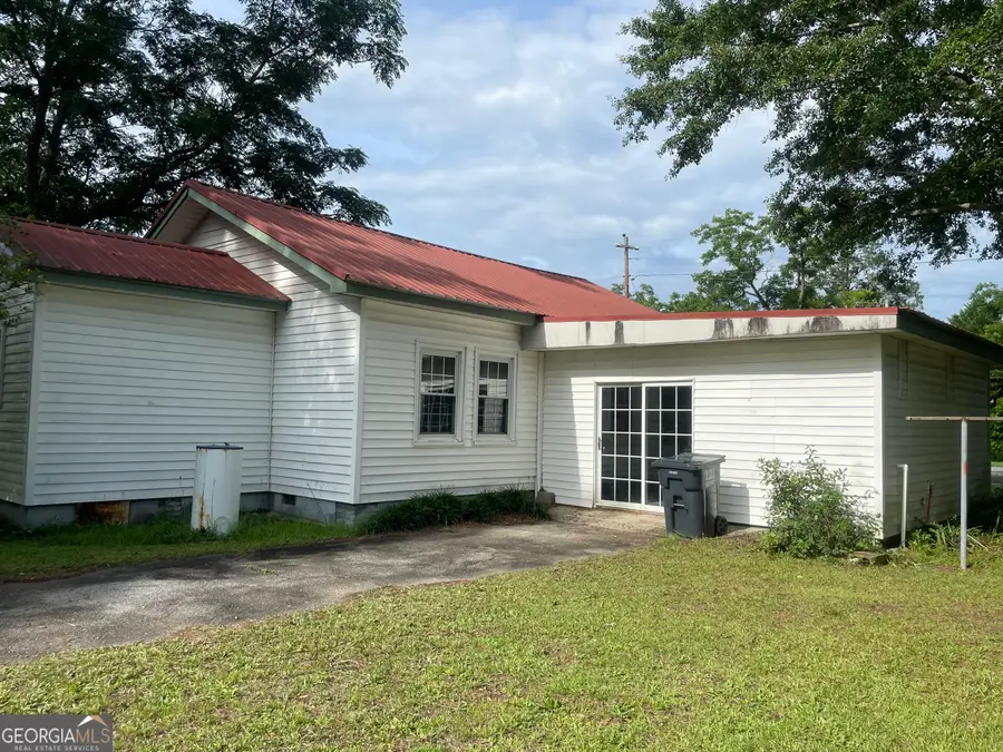 46 E Calhoun Street, Reynolds, GA 31076 - #3
