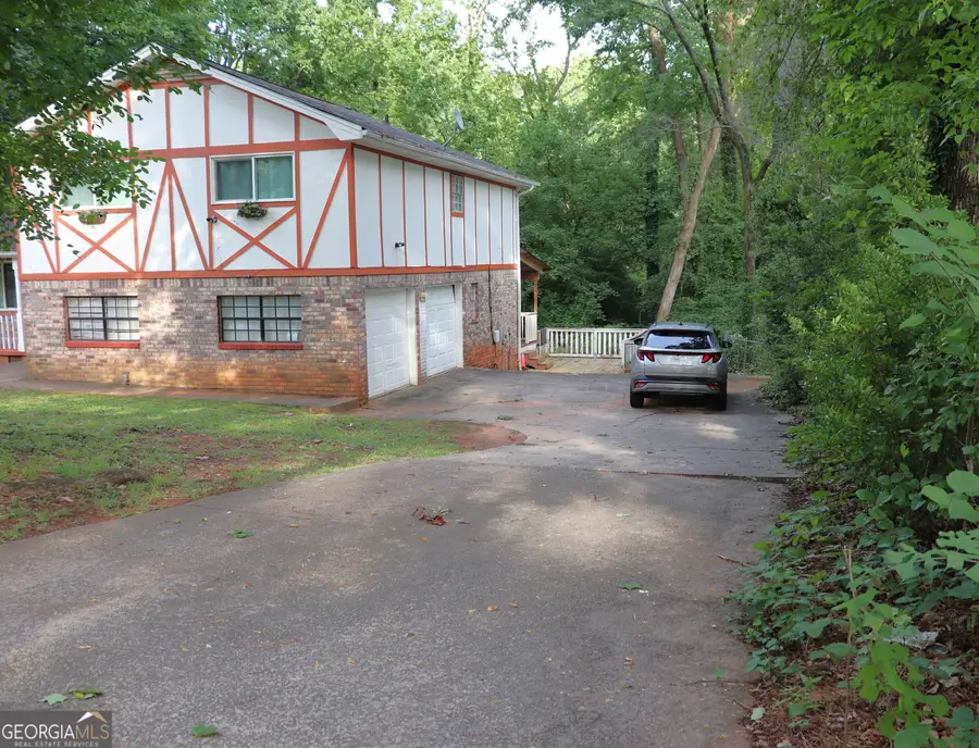 4194 Indian Manor Drive, Stone Mountain, GA 30083 - #2