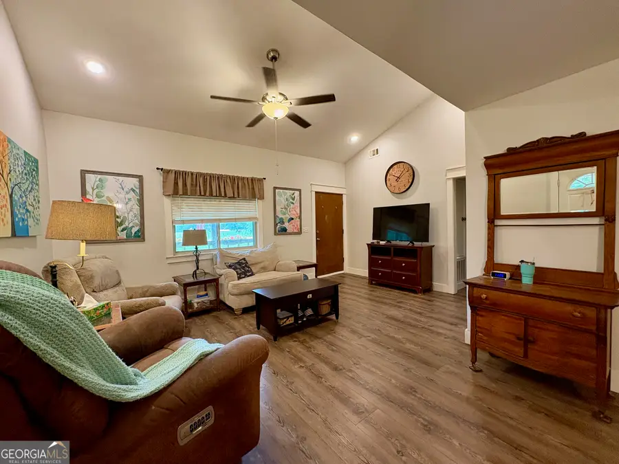 323 Giles Road, Byron, GA 31008 - #3