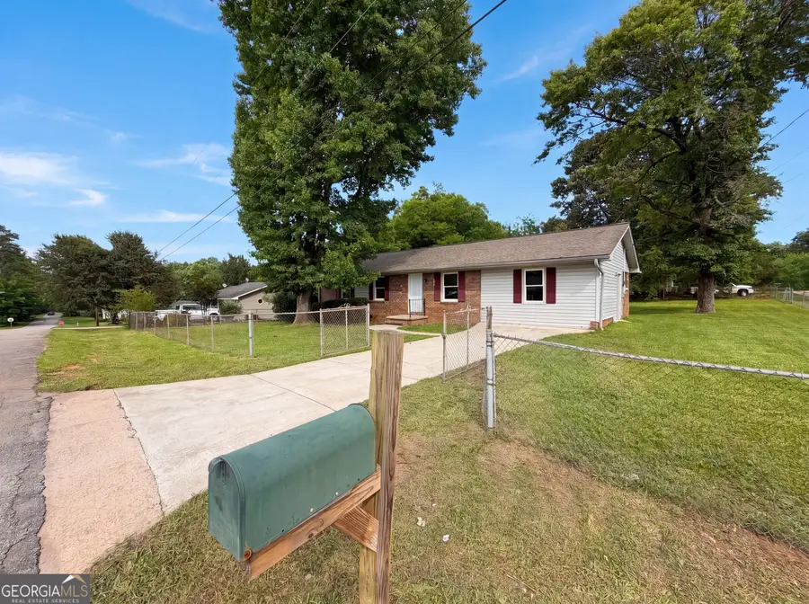 5552 Pine Street, Lula, GA 30554 - #3
