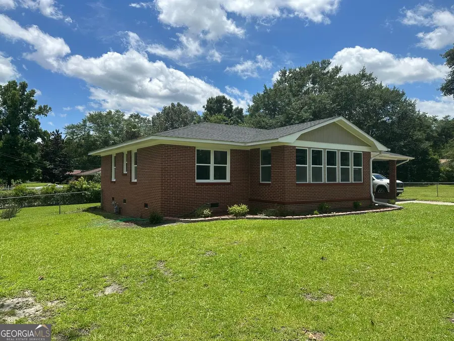 1300 Stonewall Street, Dublin, GA 31021 - #2