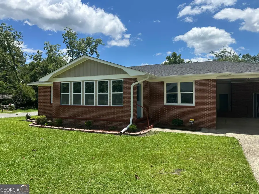 1300 Stonewall Street, Dublin, GA 31021 - #3