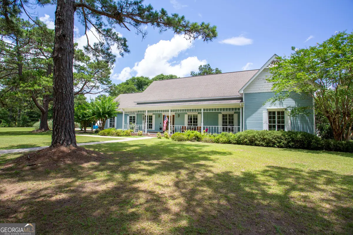 118 Sunrise Drive, Eufaula, AL 36027 - #1