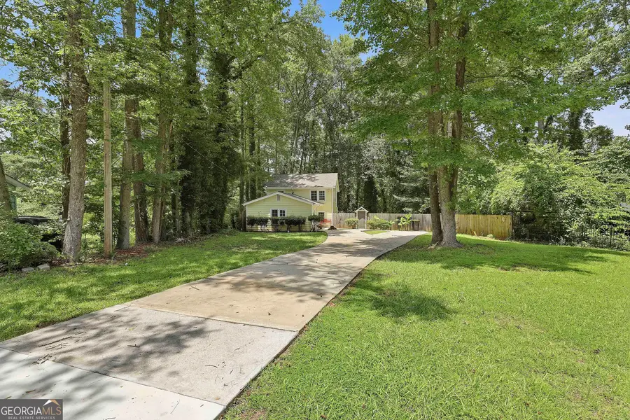 184 Fairview Drive, Fairburn, GA 30213 - #3