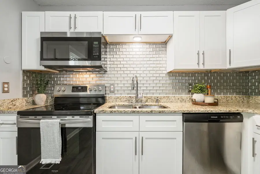 1209 N Hampton Drive, Hampton, GA 30228 - #2