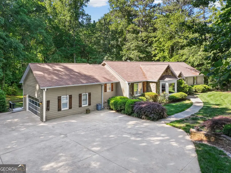 1530 Woodstock Road, Roswell, GA 30075 - #2