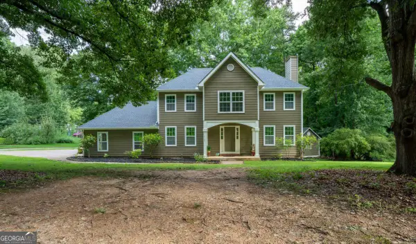 4121 Willow Walk Sw, Lilburn, GA 30047