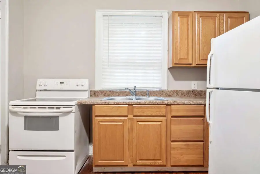 149 Peachtree Street, Griffin, GA 30223 - #3