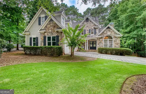 22 Shoreline Drive, Newnan, GA 30263