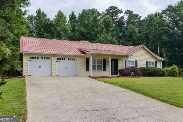 2411 Jim Owens Lane Nw, Kennesaw, GA 30152