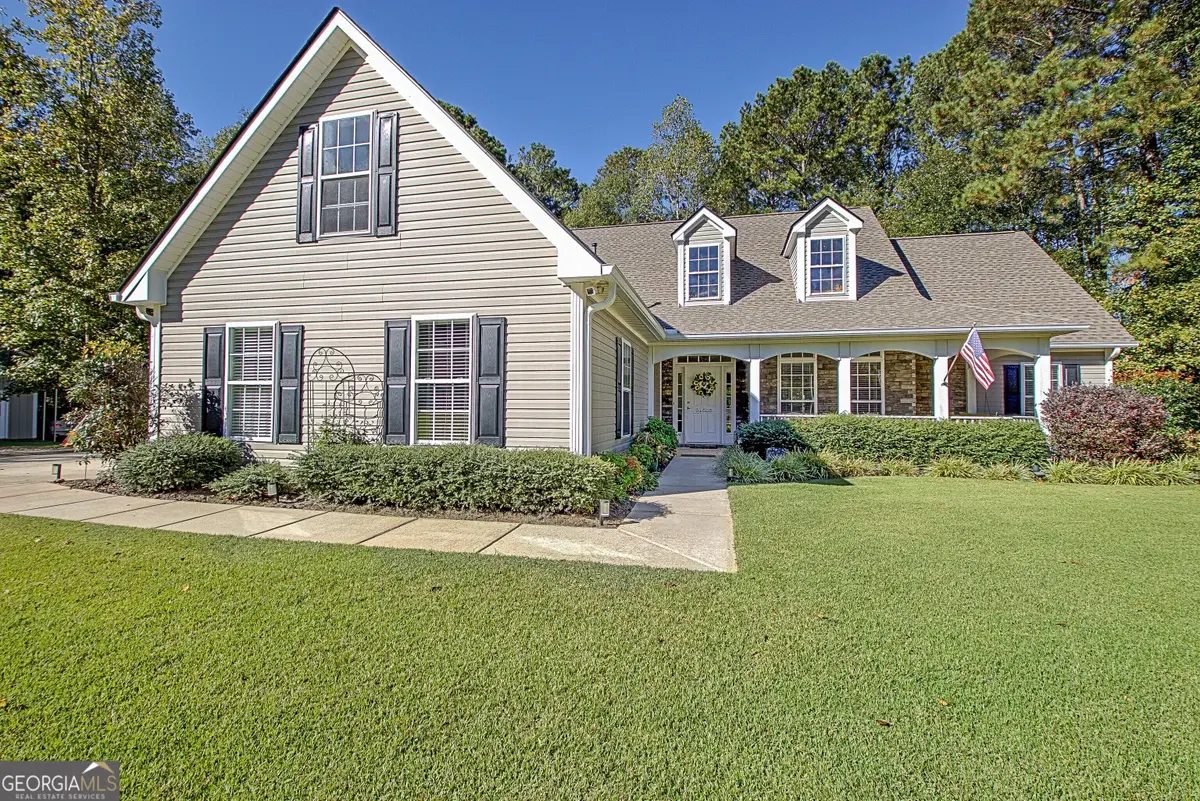 1040 Bob Smith Rd, Sharpsburg, GA 30277 - #1