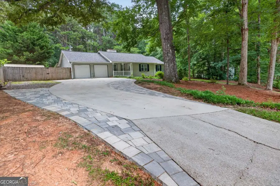 3735 Creekwood Drive, Loganville, GA 30052 - #3