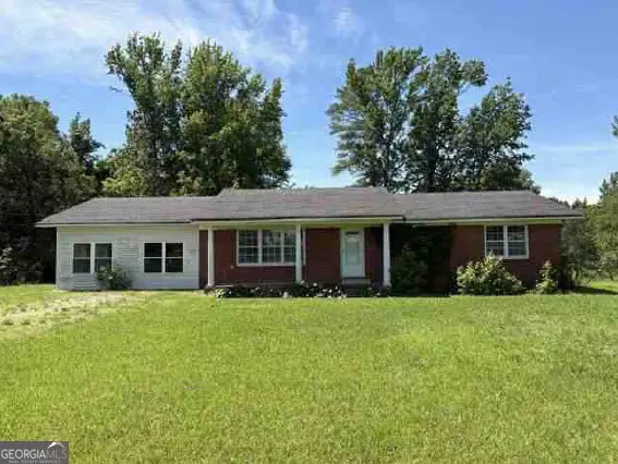 1190 Asphalt Rock Rd, Cherokee, AL 35616