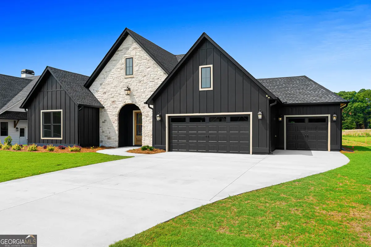 28 South Pointe Drive, Hartwell, GA 30643 - #1