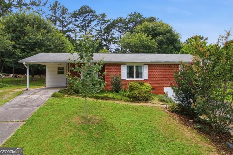 3576 Lakeshore Drive, Smyrna, GA 30082 - #2