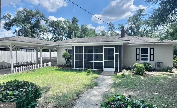 138 Register Avenue, Reidsville, GA 30453