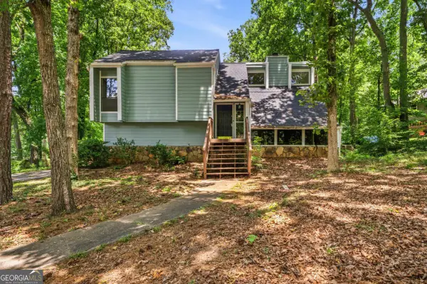 1951 Kinridge Road, Marietta, GA 30062