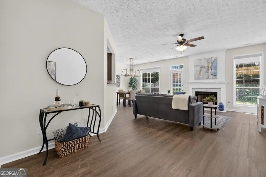 2021 Crestview Way, Woodstock, GA 30188 - #2