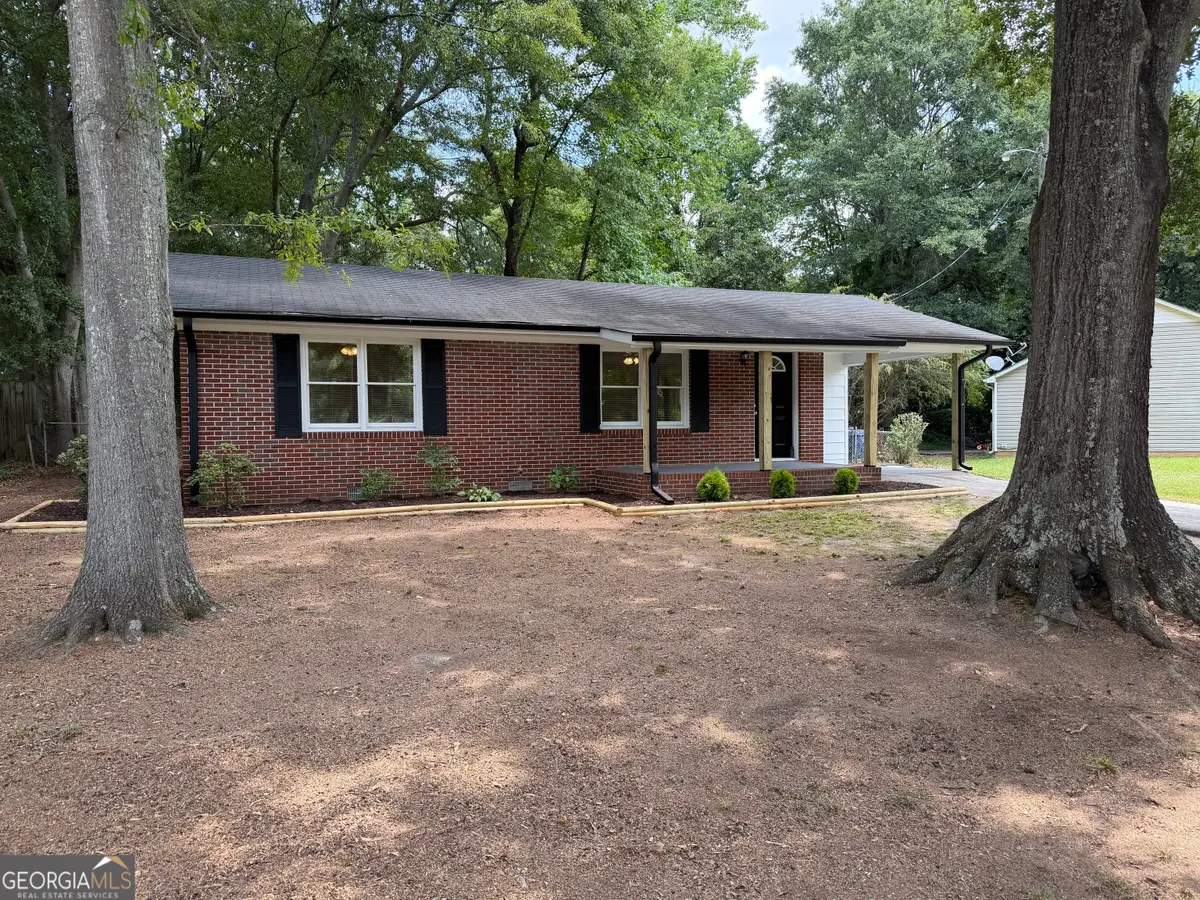 135 Martha Street, Winder, GA 30680 - #1