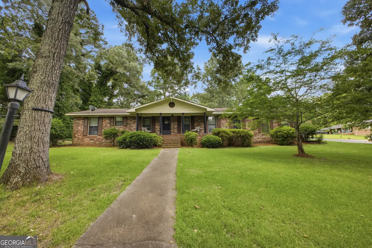 300 Ridgewood Road, Cedartown, GA 30125 - #1