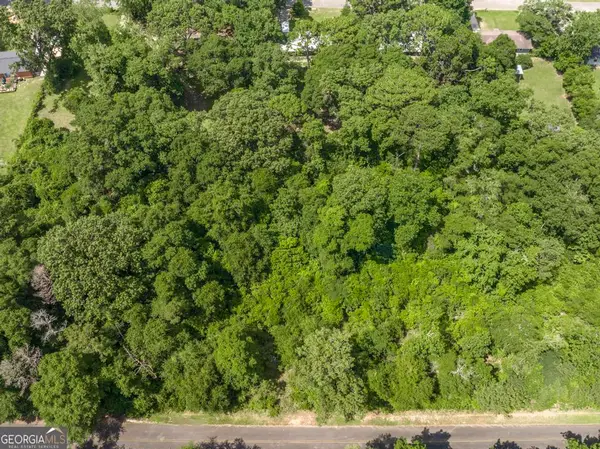 207 Hickory Drive, Perry, GA 31069