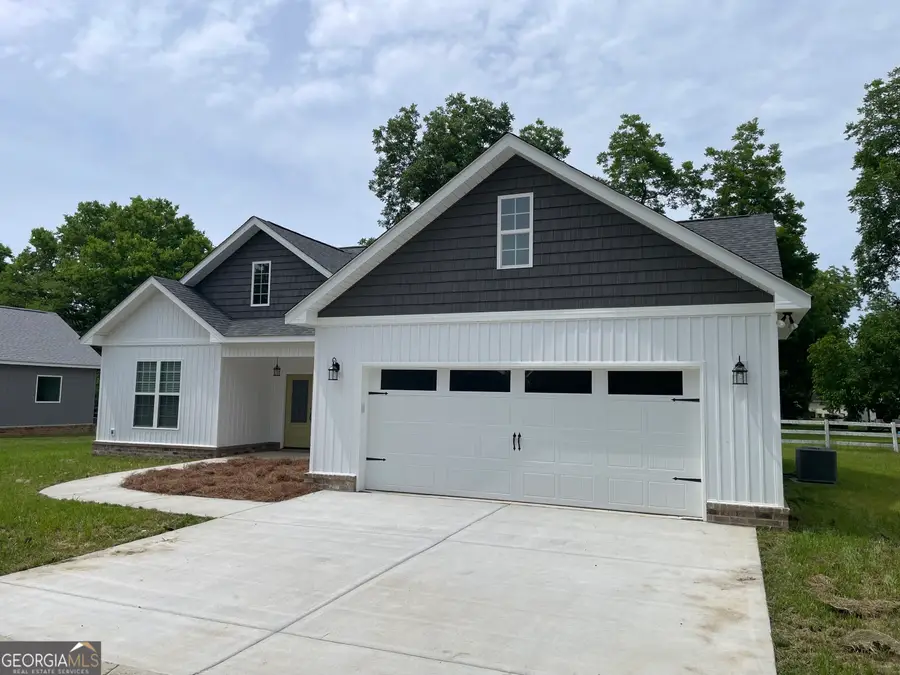 116 Pecan St, Cochran, GA 31014 - #2