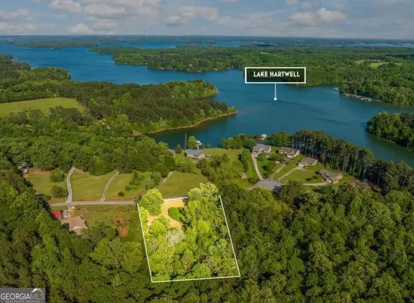 424 Harbor Point Circle #LOT 8, Hartwell, GA 30643