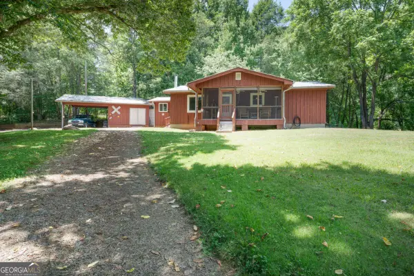 132 Mockingbird Lane, Mccaysville, GA 30555