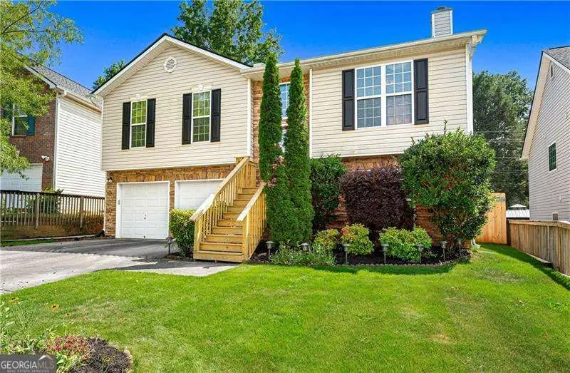 5822 Bridgeport Court, Flowery Branch, GA 30542 - #2