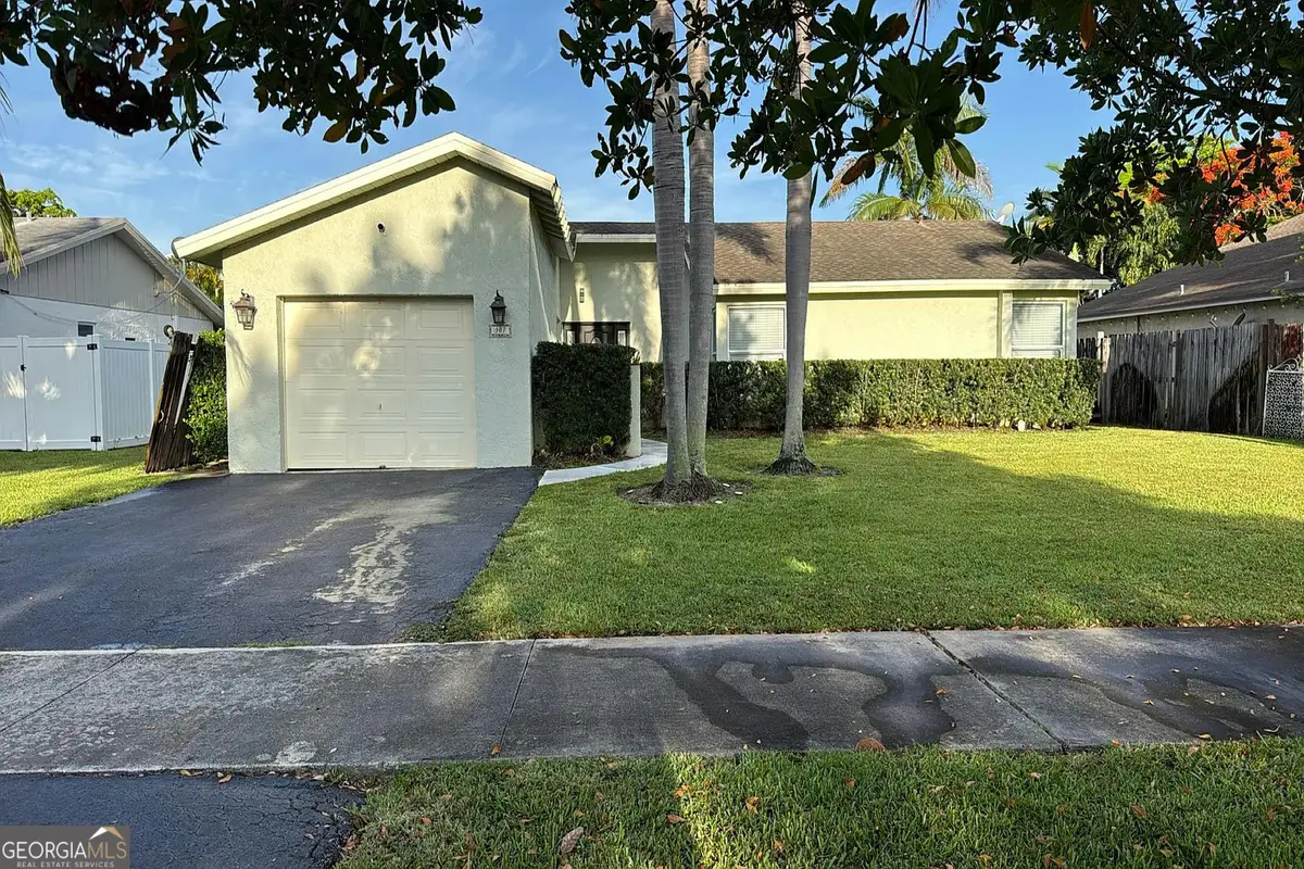 307 NW 39th Way, Deerfield Beach, FL 33442 - #1