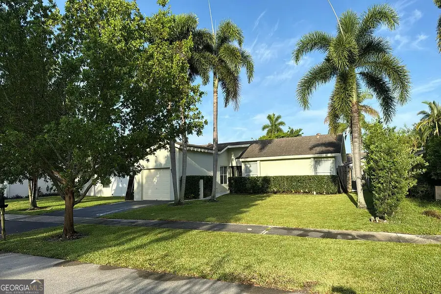 307 NW 39th Way, Deerfield Beach, FL 33442 - #2