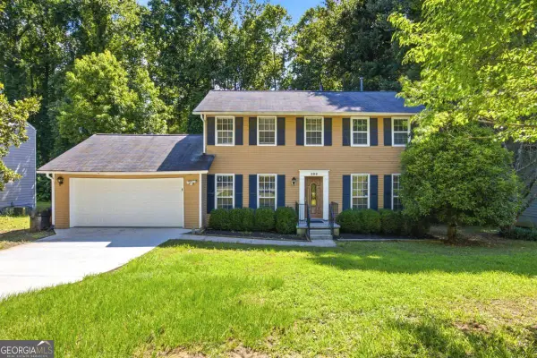 260 Barrington Drive E, Roswell, GA 30076