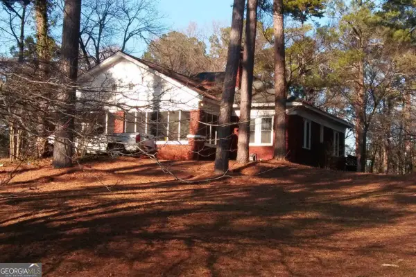 2193 Ben Hill Road, East Point, GA 30344