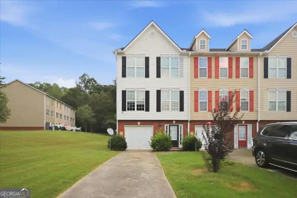 1706 Redan E, Lithonia, GA 30058