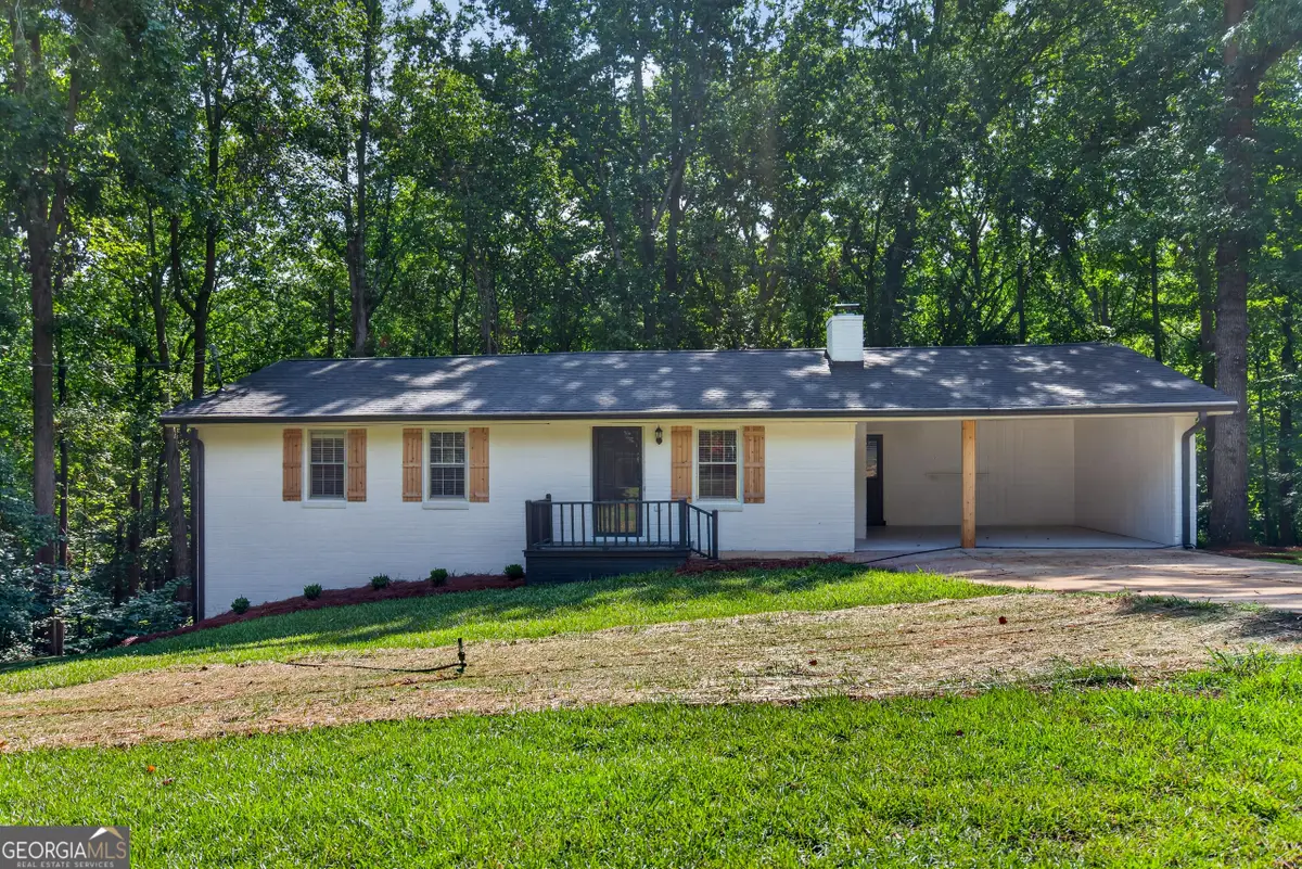 126 N Lake Drive, Lagrange, GA 30240 - #1