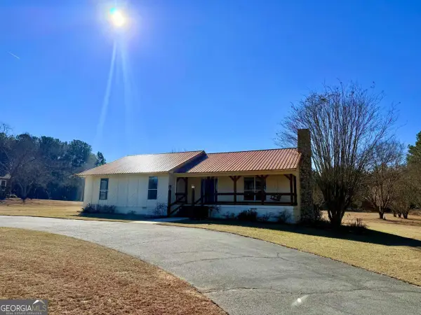 1504 W Golden Road, Tifton, GA 31794