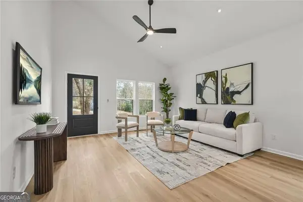 1674 Mary George Avenue Nw, Atlanta, GA 30318