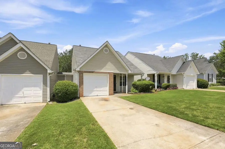 3055 Lakeside Circle, Covington, GA 30016 - #3