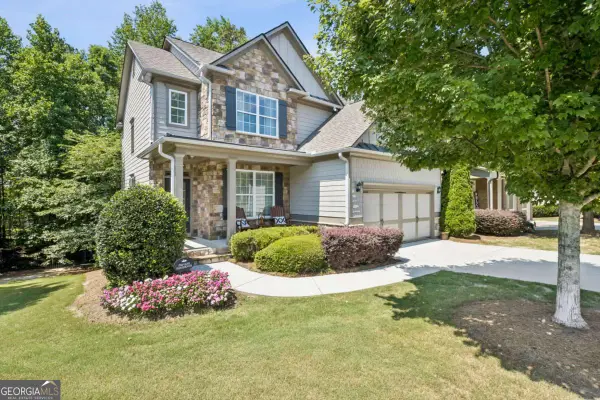 6904 Big Sky Drive, Flowery Branch, GA 30542