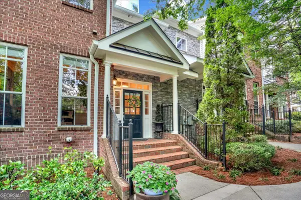 5464 Glenridge View Ne, Atlanta, GA 30342