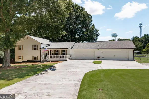 483 Whispering Oaks Drive, Statham, GA 30666