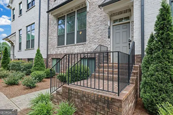 820 Fair View Circle, Roswell, GA 30076