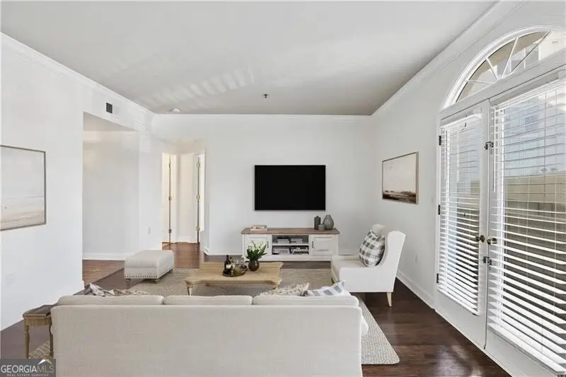 2161 Peachtree Road Ne #205, Atlanta, GA 30309 - #3