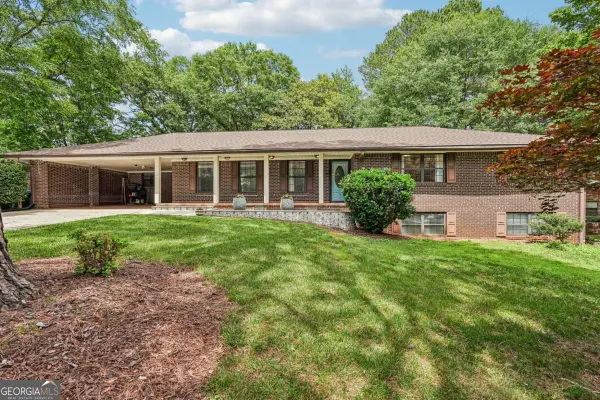 2822 Cartwright Drive, Decatur, GA 30033