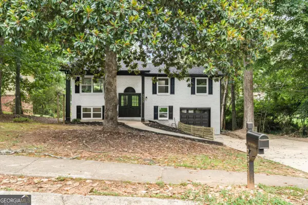 2327 Greenway Drive, Decatur, GA 30035
