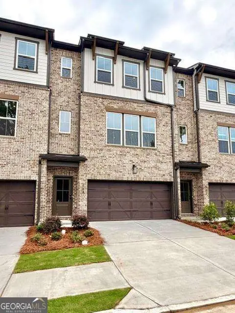 364 Sunset Hollow Street, Sugar Hill, GA 30518