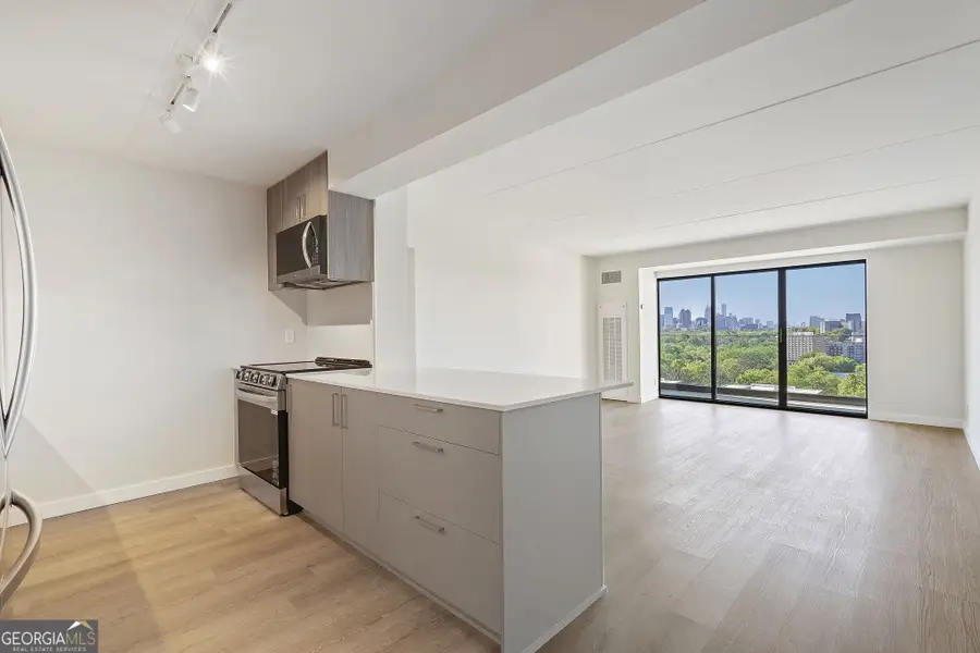 2460 Peachtree Road Ne #904, Atlanta, GA 30305 - #2