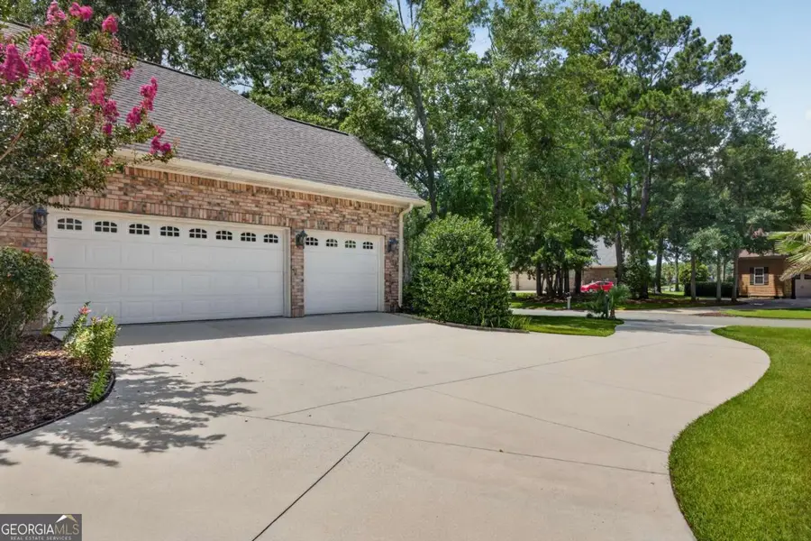 639 Chastain Circle, Richmond Hill, GA 31324 - #3