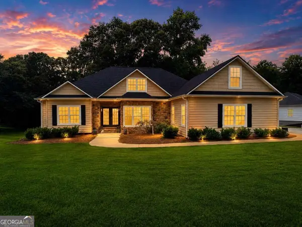 33 Highland Road N, Dahlonega, GA 30533